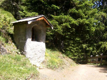 Lungo il sentiero 577 verso la Val di Fassa