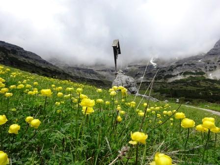 Rifugio Cacciatore Val d'Ambiez Cristo