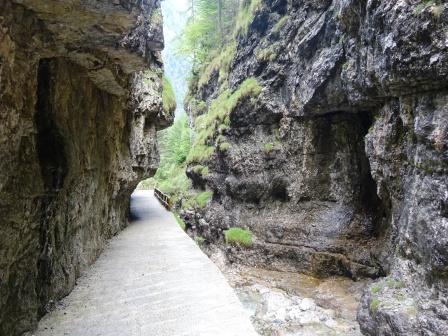 Val d'Ambiez strada