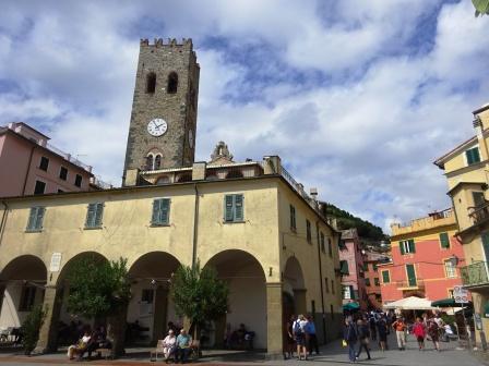 Monterosso piazzetta