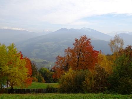 Tre Chiese Dreikirchen vista su Dolomiti