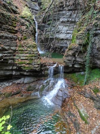 Cascata inferiore e mediana della Pollina (Castellino di Riolunato)