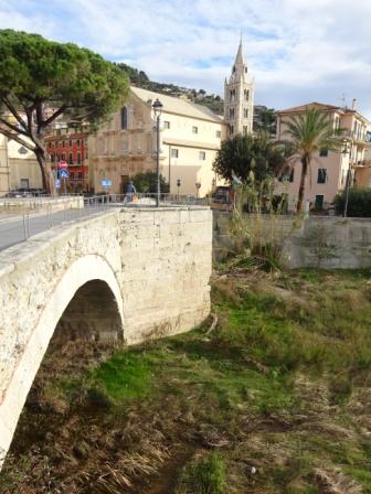 Finale Ligure Sentiero Liguria abbazia