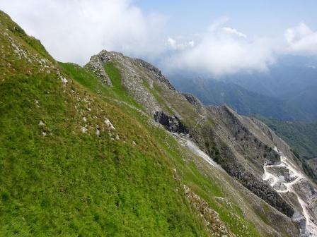 Giro del Monte Sagro Cima delle Serre 