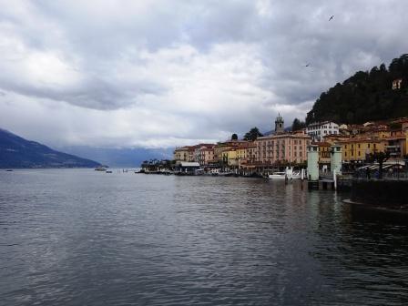 Bellagio lungo lago