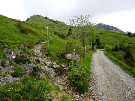 bivio sentieri Pizzo Formico Rifugio Parafulmine