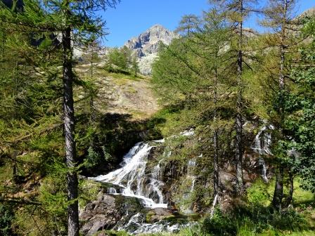 Cascata Rio Valmiana Rifugio Valasco