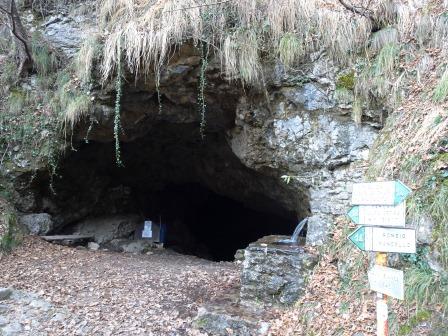 Grotta dell’Acqua Bianca 