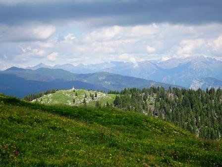 Vista da Monte Spil con Cima d'Asta sullo sfondo