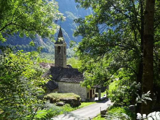 Sentiero Cristallina oratorio natività